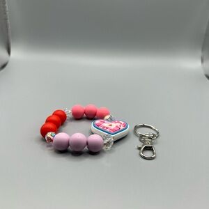 ❤️3/$8❤️ Silicone Beaded Keychain Bracelet - HANDMADE #182